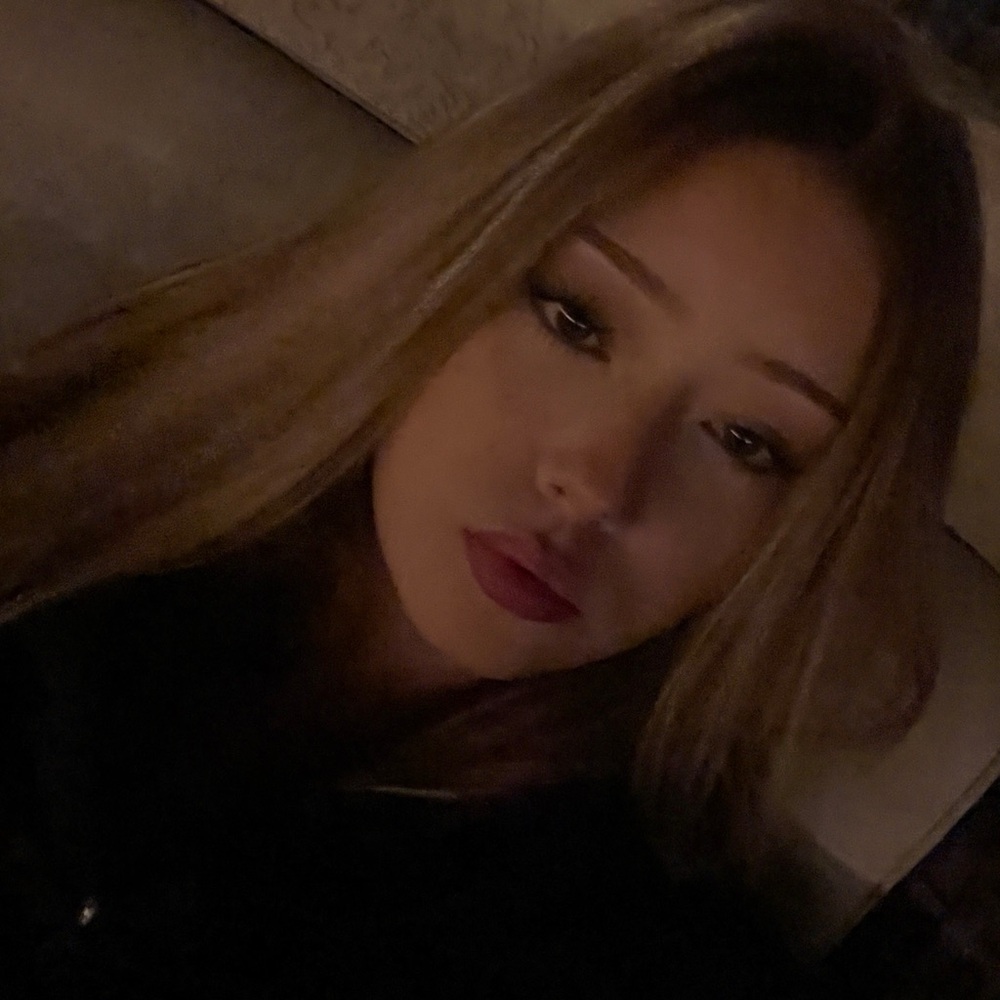 Meet your Posher, Alyana